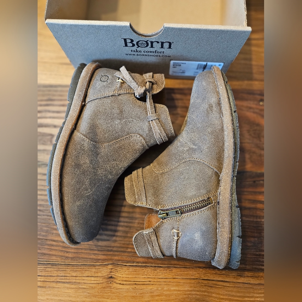 Born Women's Wynter Comfort Booties Women's Grey 37/6.5 - Picture 4 of 10